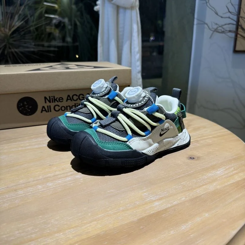 RelaxedFit NIKE SHOES 30014