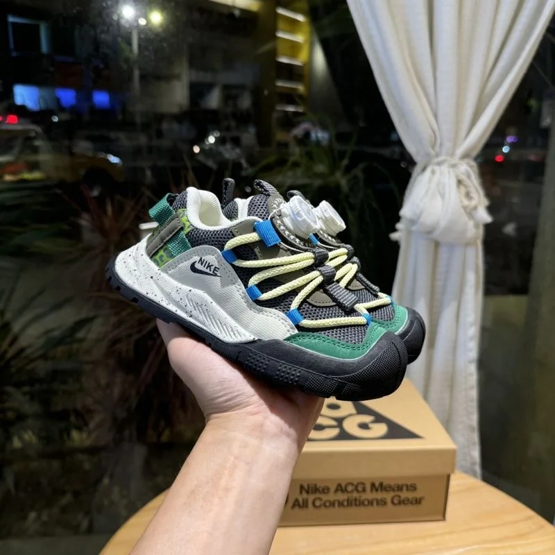 RelaxedFit NIKE SHOES 30014