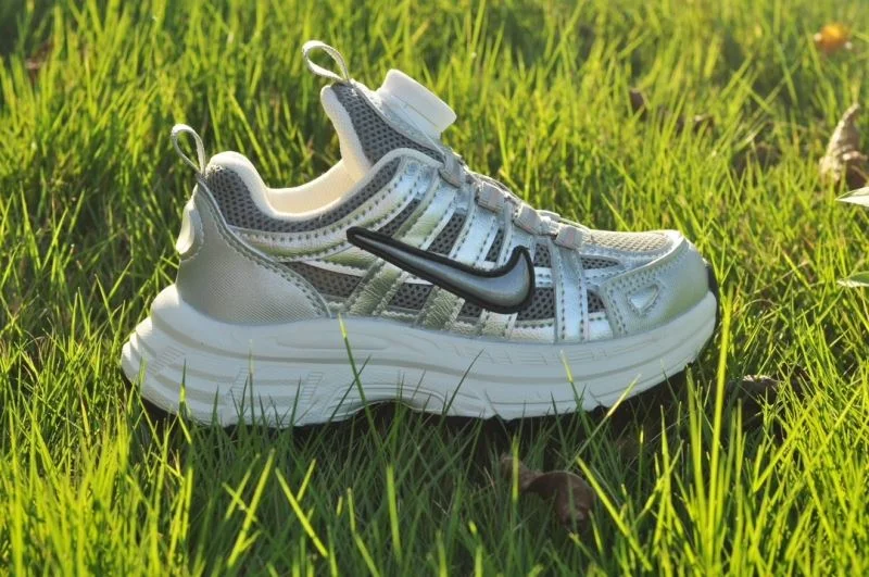 NIKE SHOES Timeless 28500