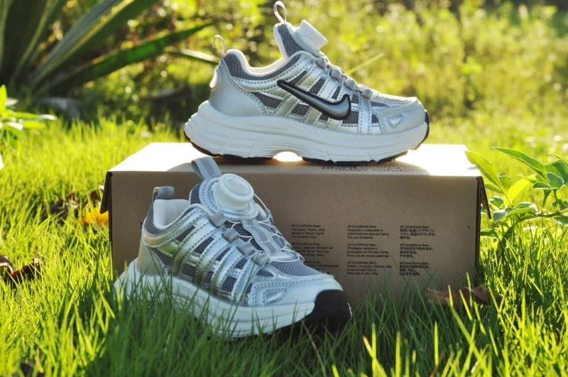 NIKE SHOES Timeless 28500
