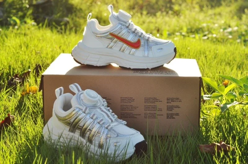 NIKE SHOES Timeless 28500