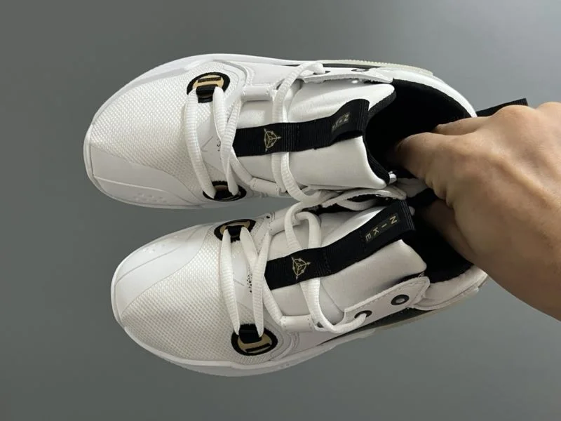 TimelessDesign NIKE SHOES 28645