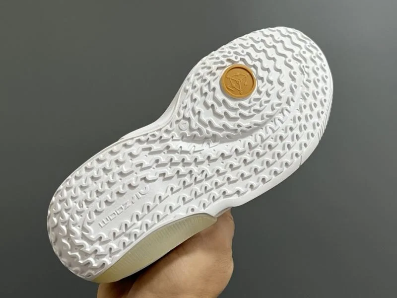 TimelessDesign NIKE SHOES 28645