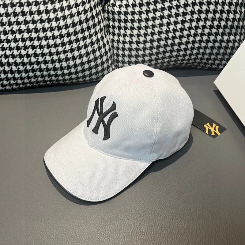 NY Caps Compact 261113