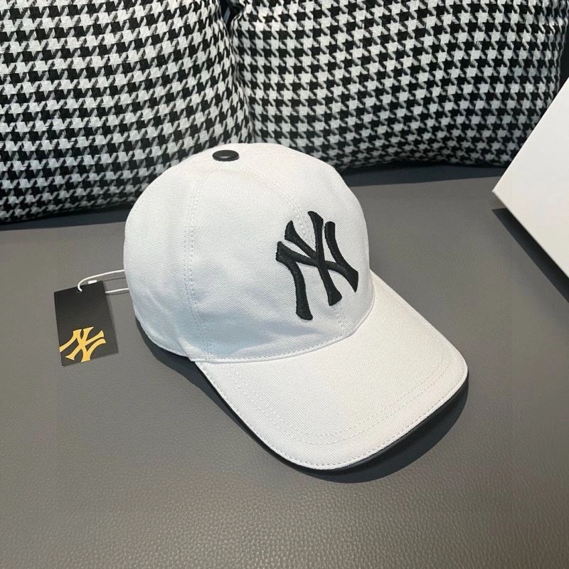 NY Caps Compact 261113