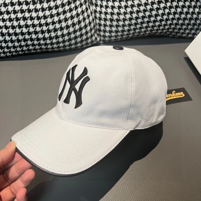 NY Caps Compact 261113