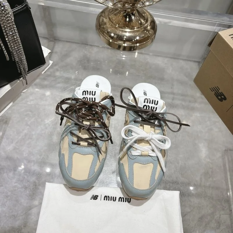 Youthful New Balance Sandals 9262