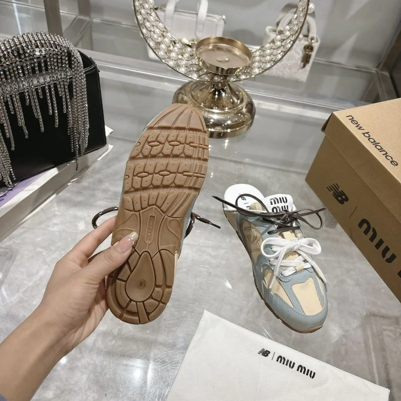 Youthful New Balance Sandals 9262