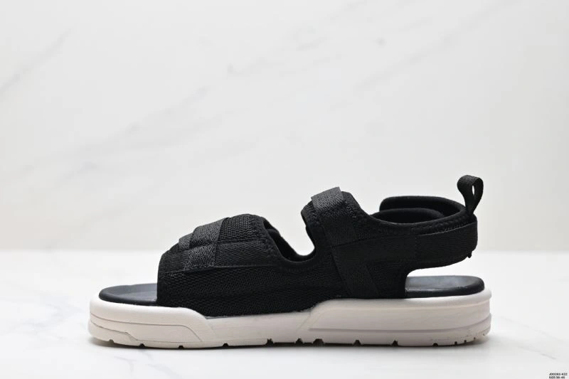 Bold New Balance Sandals 2270