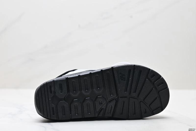 New Balance Sandals Contemporary 2261