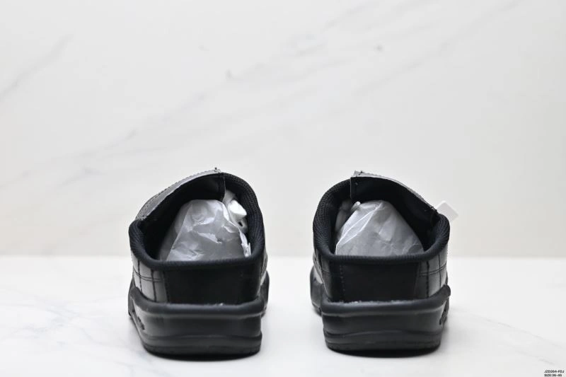 Breathable New Balance Sandals 2336
