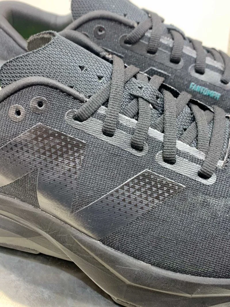 New Balance Shoes Chic 4212