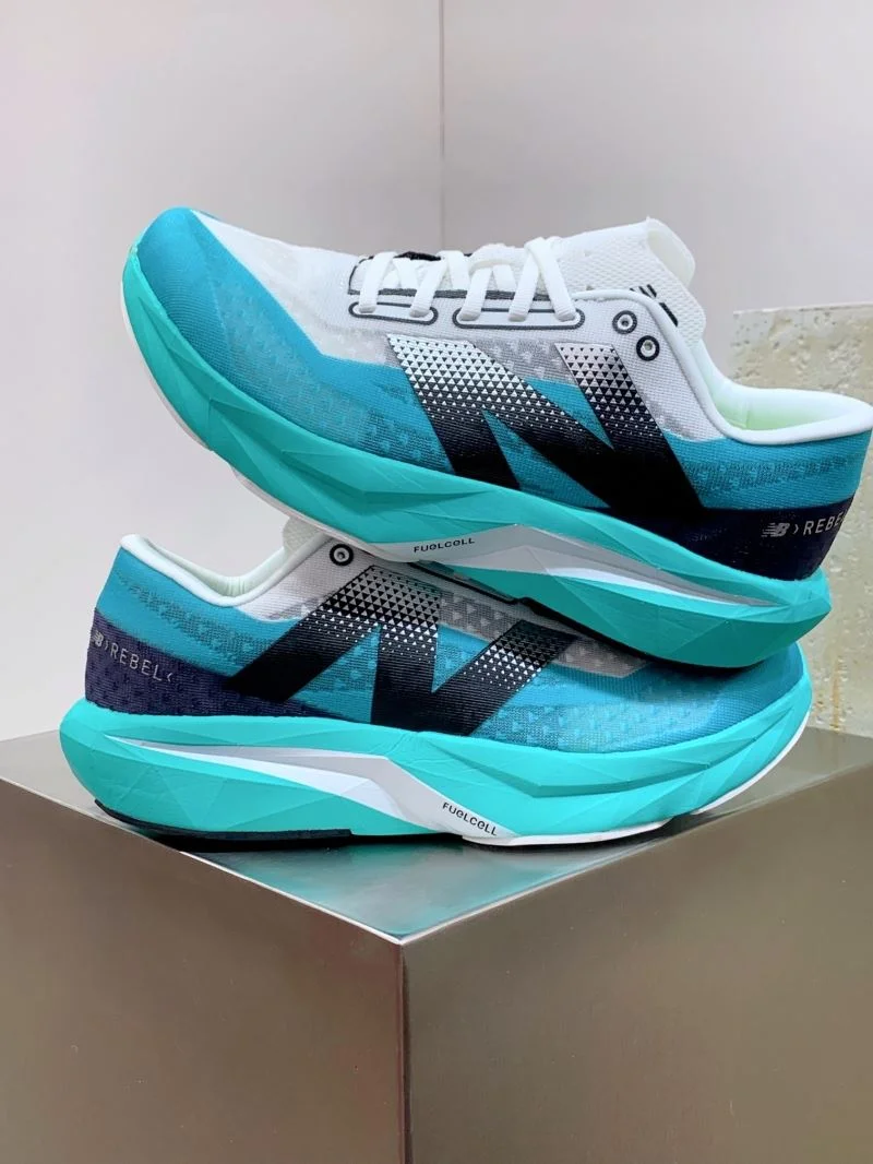 TimelessDesign New Balance Shoes 4199