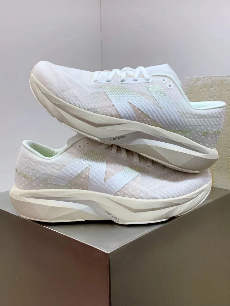 New Balance Shoes SportInspired 4186