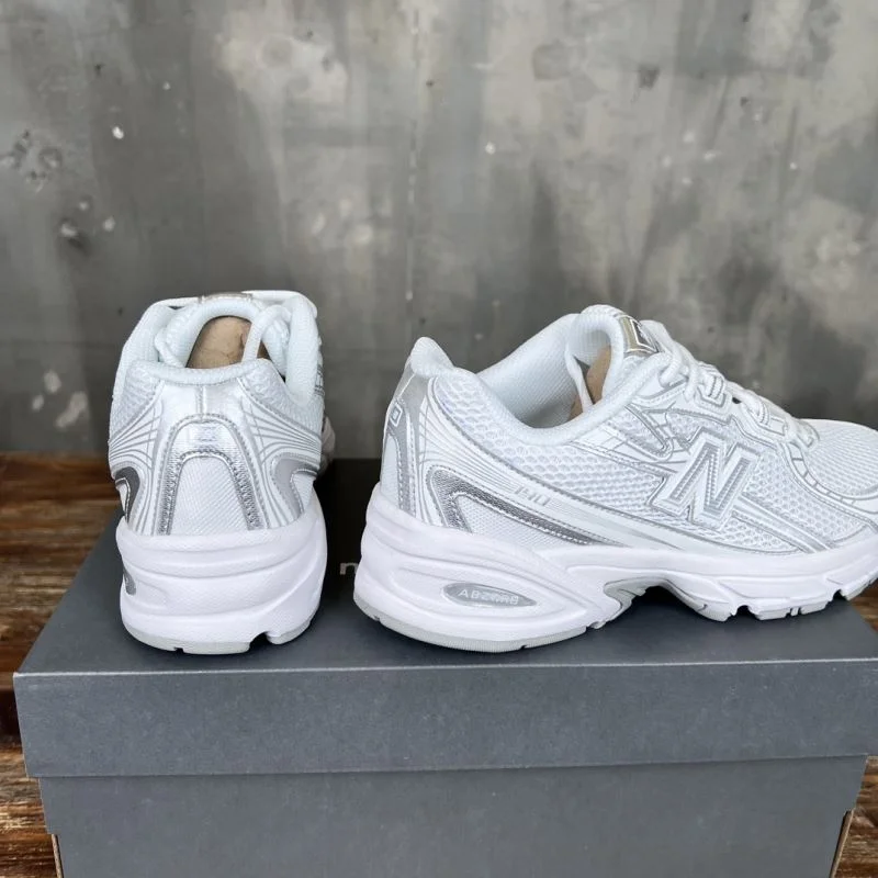 Comfortable New Balance Shoes 4197
