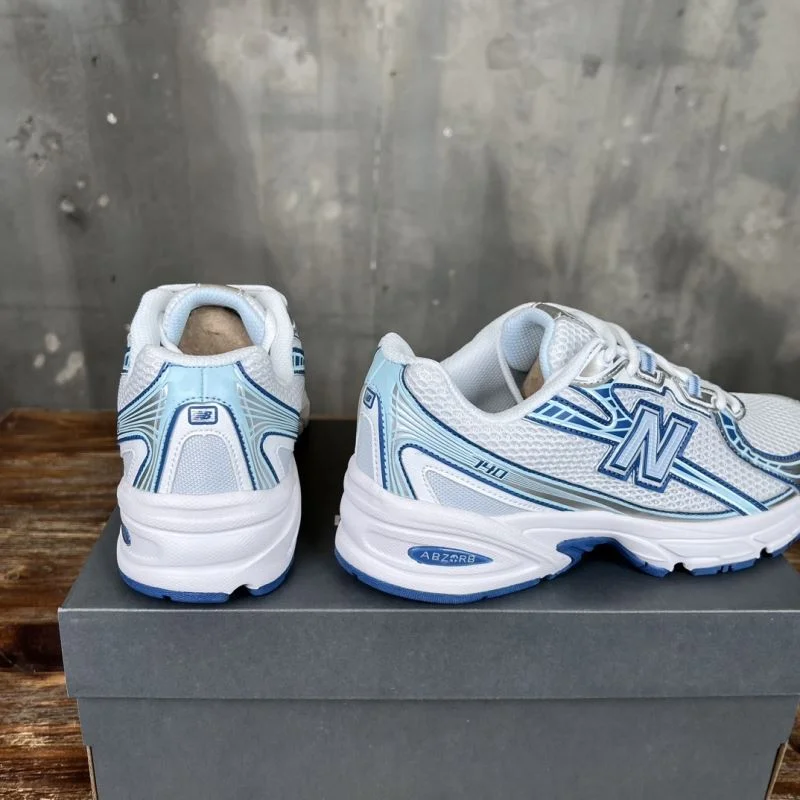 New Balance Shoes Refined 4172