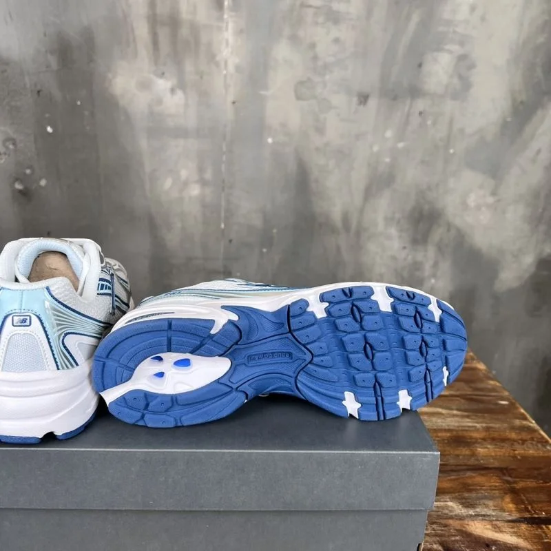 New Balance Shoes Refined 4172