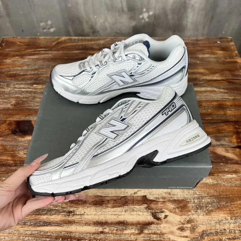 Youthful New Balance Shoes 4167