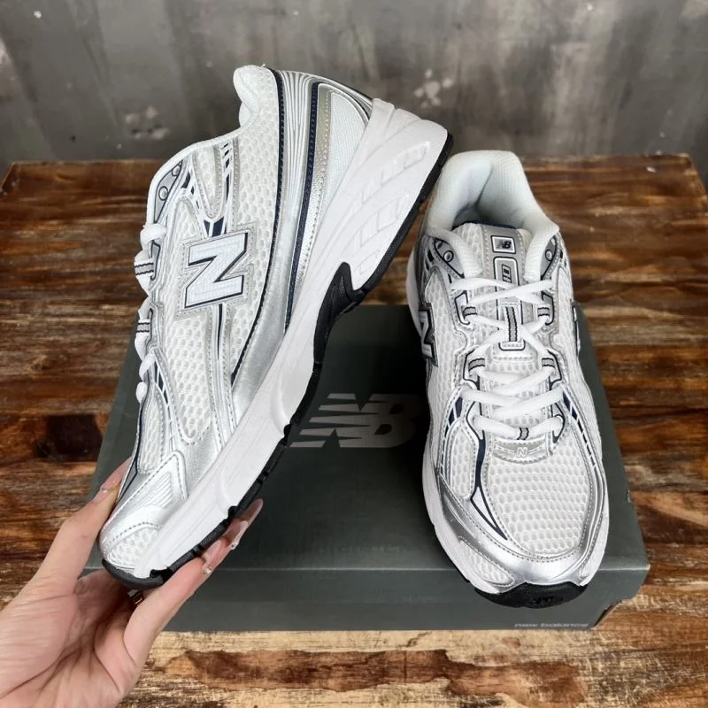 Youthful New Balance Shoes 4167