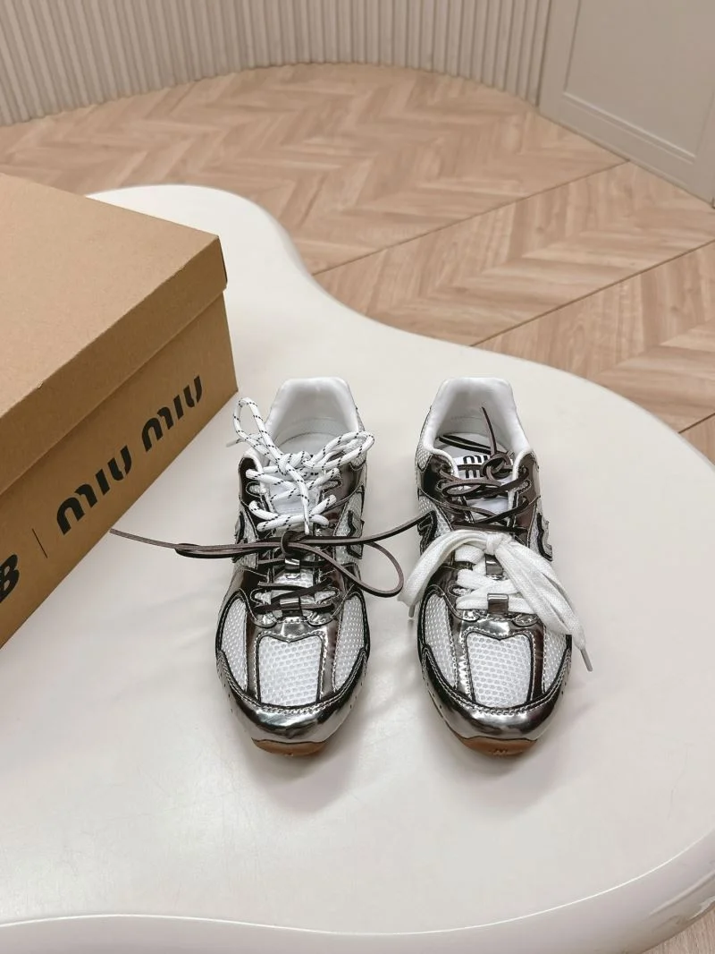 Stylish New Balance Shoes 7399