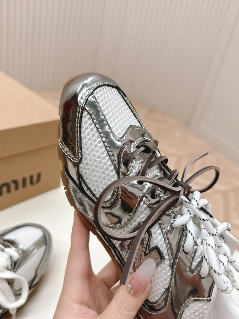 Stylish New Balance Shoes 7399