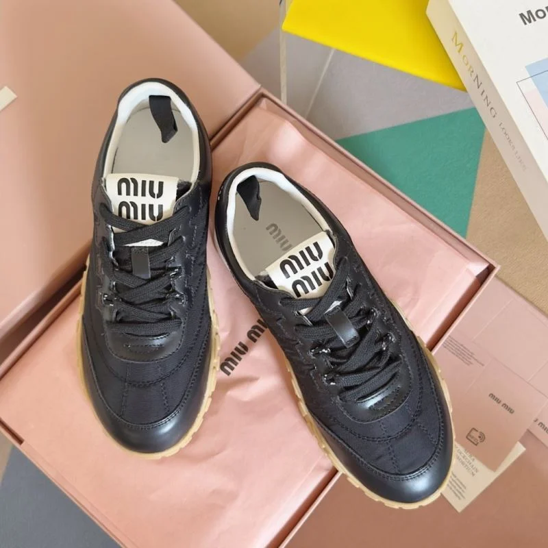 UrbanStyle New Balance Shoes 7396