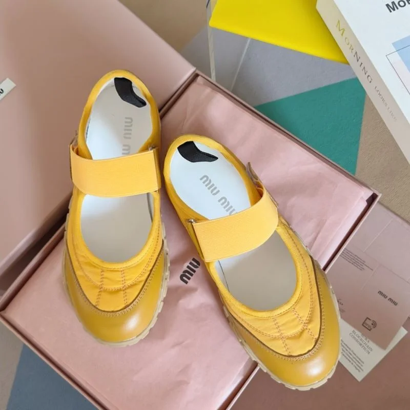 Bright New Balance Shoes 7347