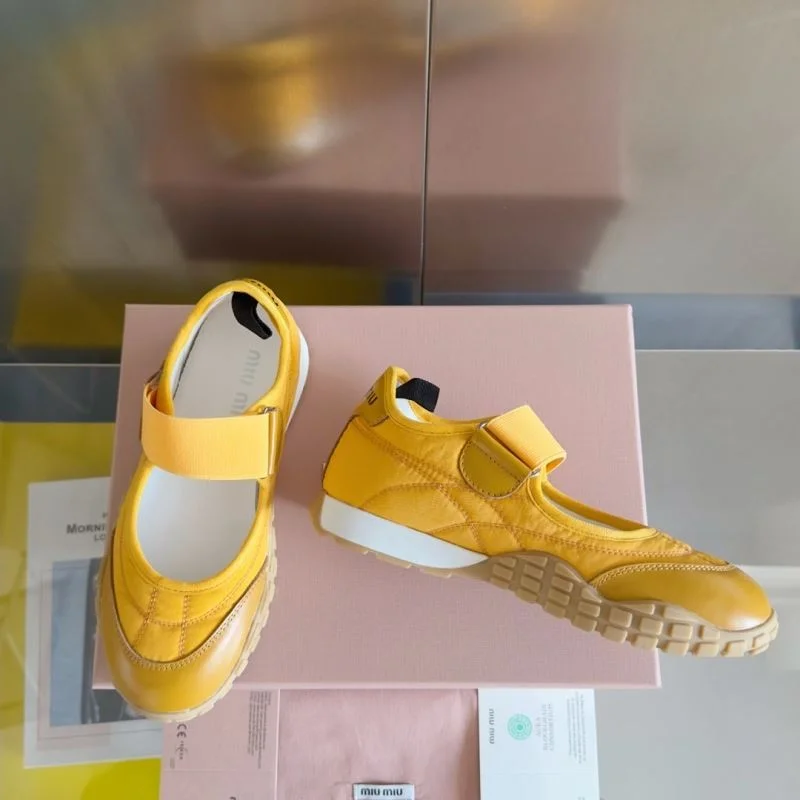 Bright New Balance Shoes 7347