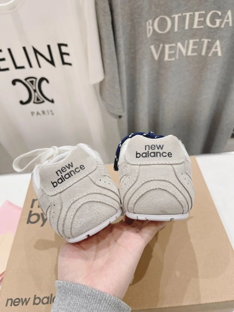 New Balance Shoes TravelReady 9245