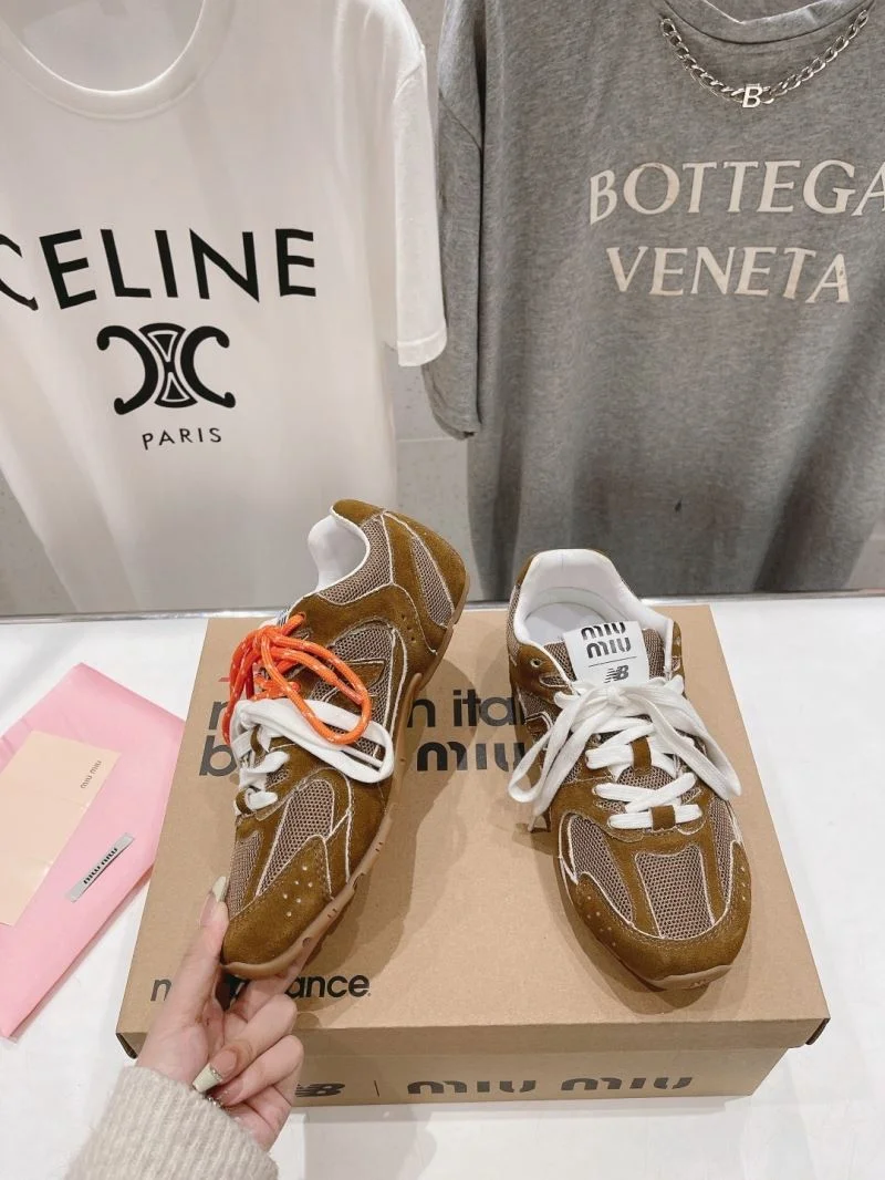 Snug New Balance Shoes 9309