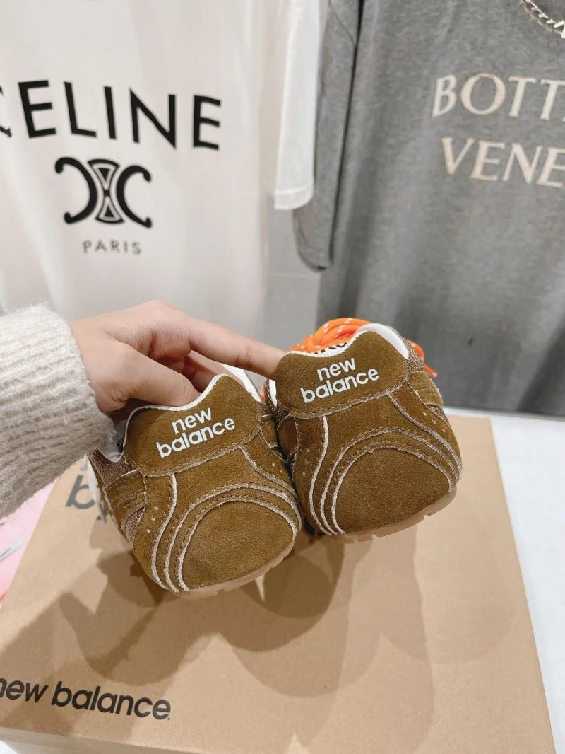Snug New Balance Shoes 9309