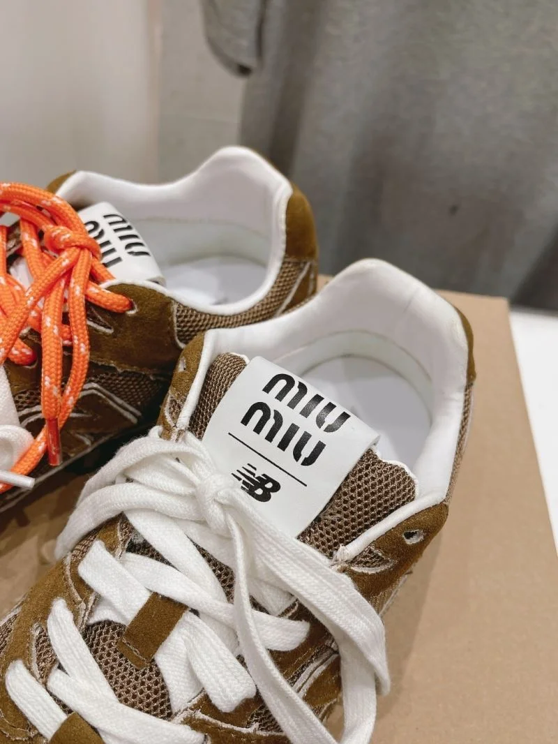 Snug New Balance Shoes 9309