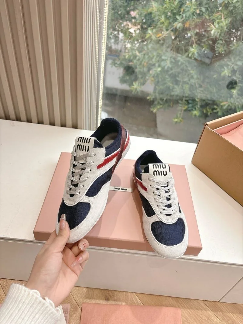 New Balance Shoes Versatile 9233