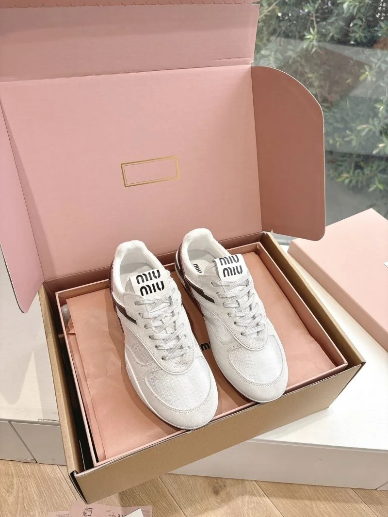 New Balance Shoes Bold 9231