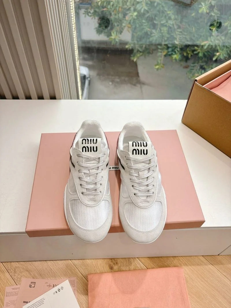 New Balance Shoes Bold 9231
