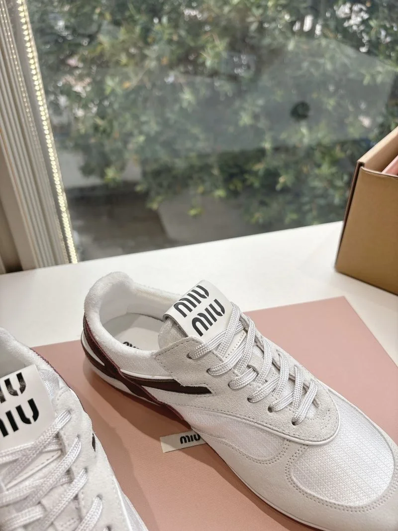 New Balance Shoes Bold 9231