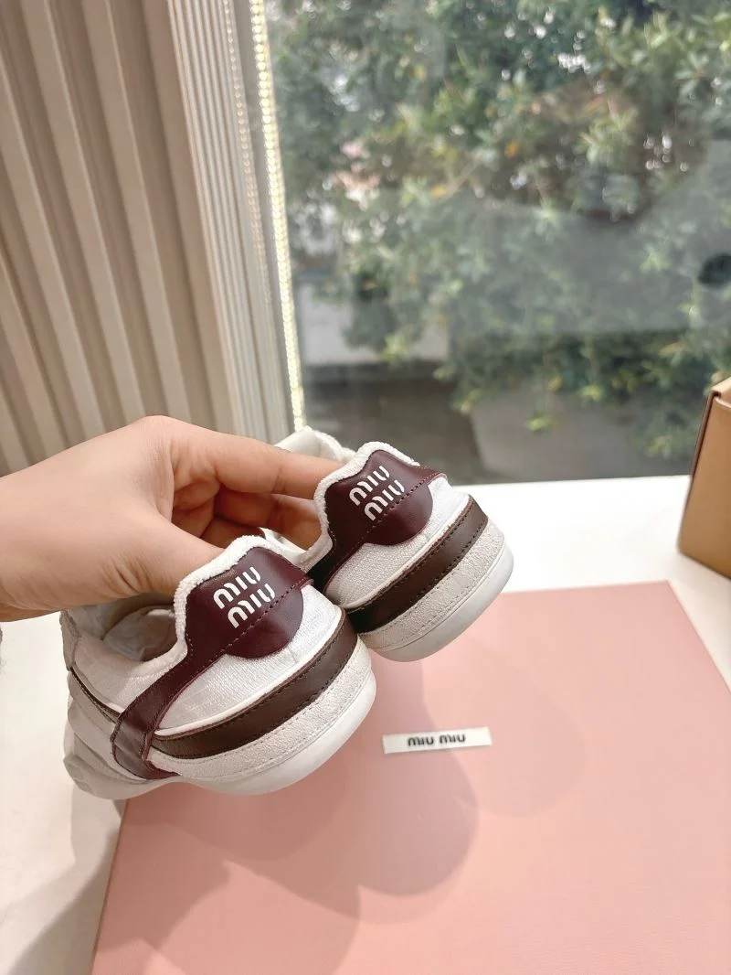 New Balance Shoes Bold 9231