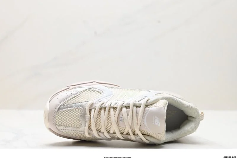 Sleek New Balance Shoes 3404