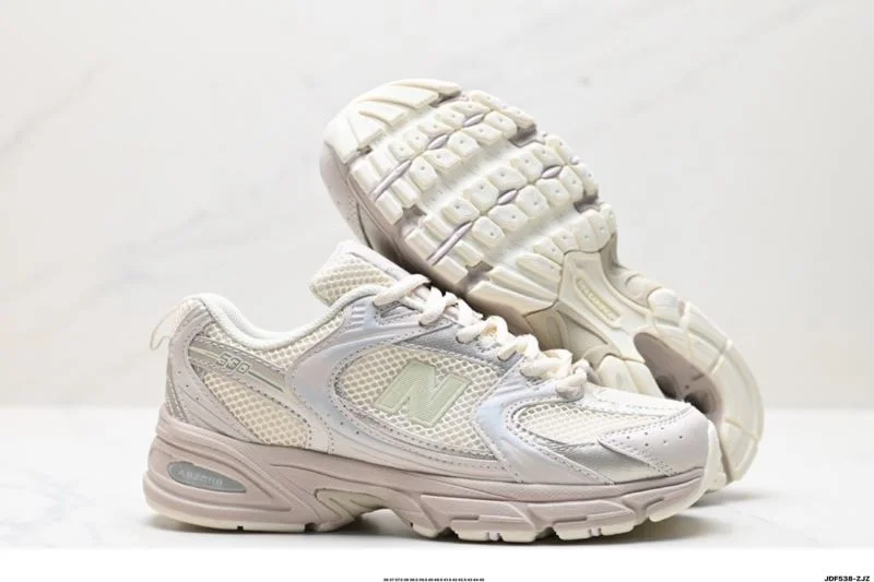 Sleek New Balance Shoes 3404