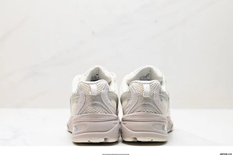 Sleek New Balance Shoes 3404