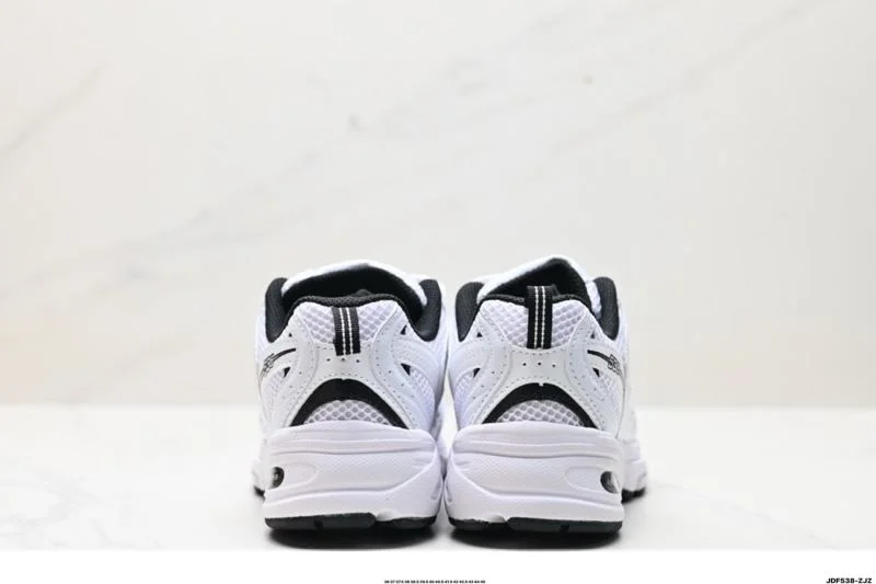 New Balance Shoes DailyWear 3369