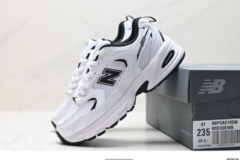 New Balance Shoes DailyWear 3369