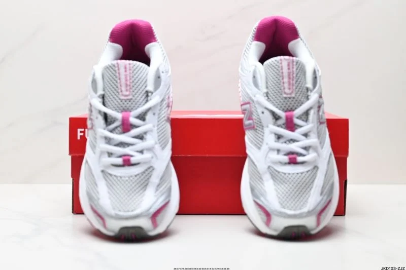 New Balance Shoes Vibrant 3332