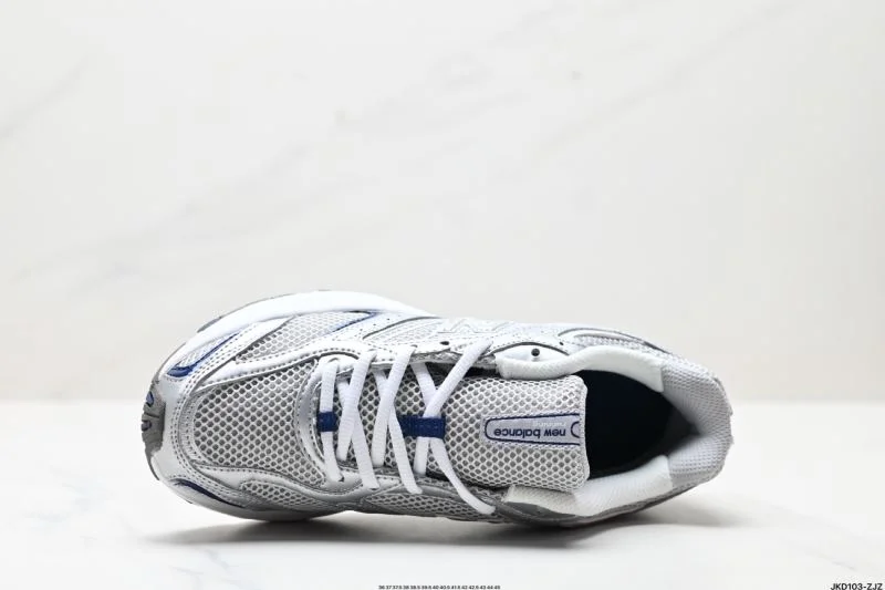 Lightweight New Balance Shoes 3327