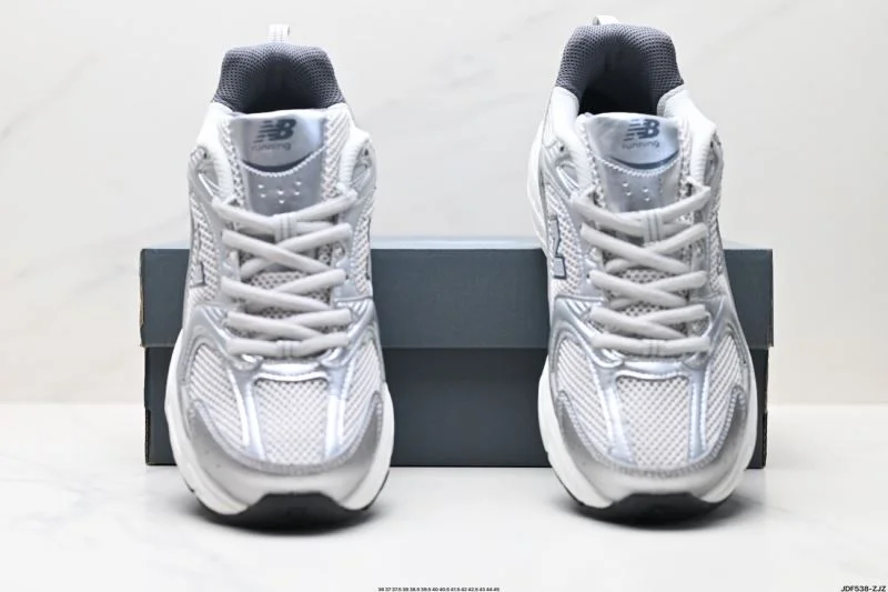 New Balance Shoes Resilient 3319