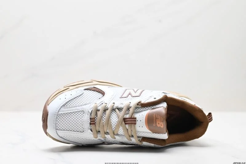 FlexibleFit New Balance Shoes 3373