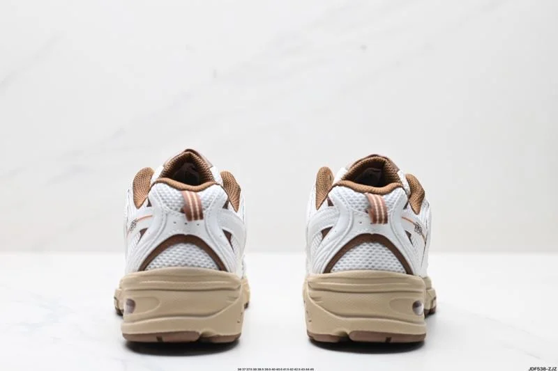 FlexibleFit New Balance Shoes 3373