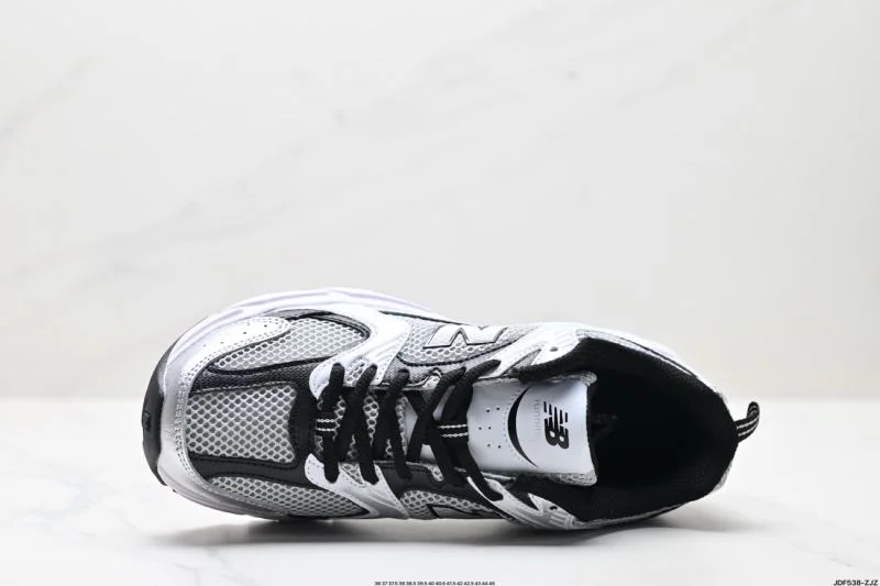 Functional New Balance Shoes 3410