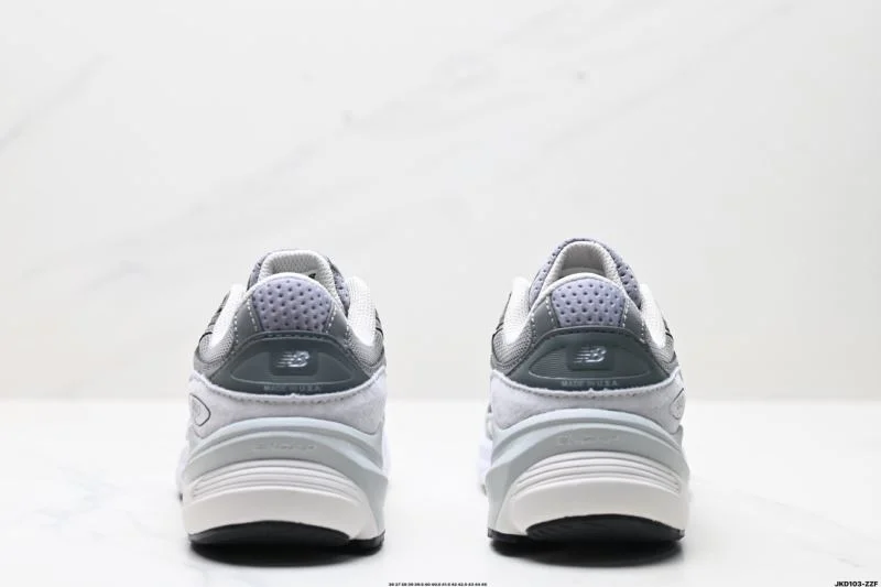 New Balance Shoes WellDesigned 3303