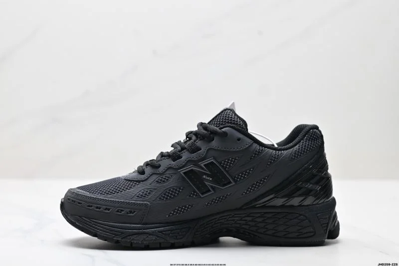 AllSeason New Balance Shoes 3301